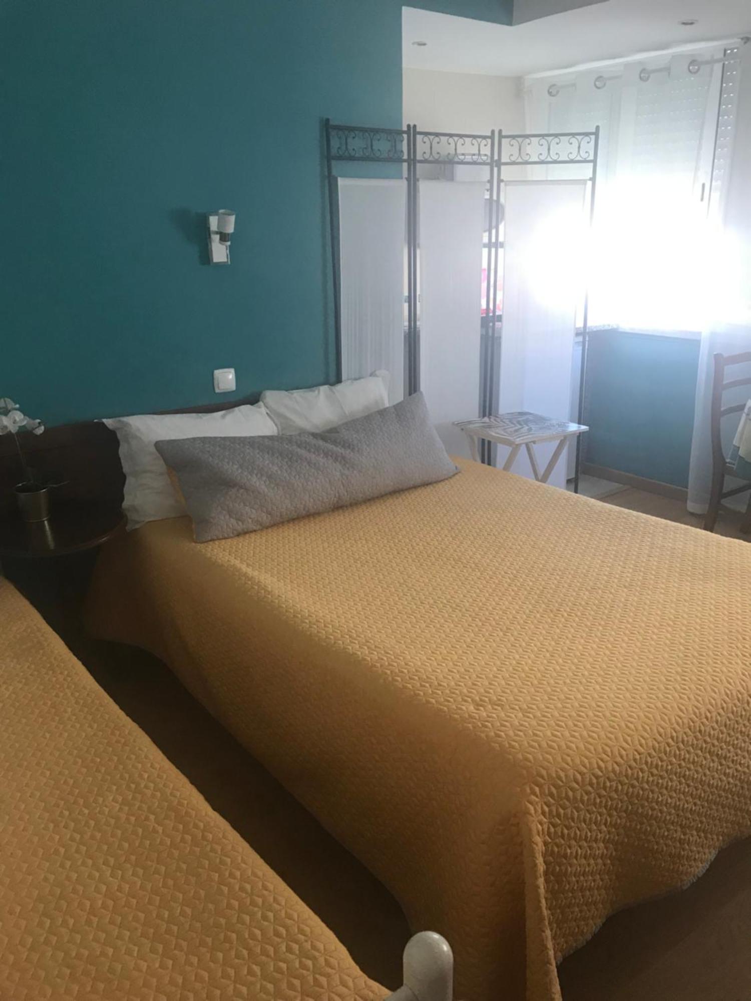 Hospedaria Bernardo Ericeira Eksteriør bilde