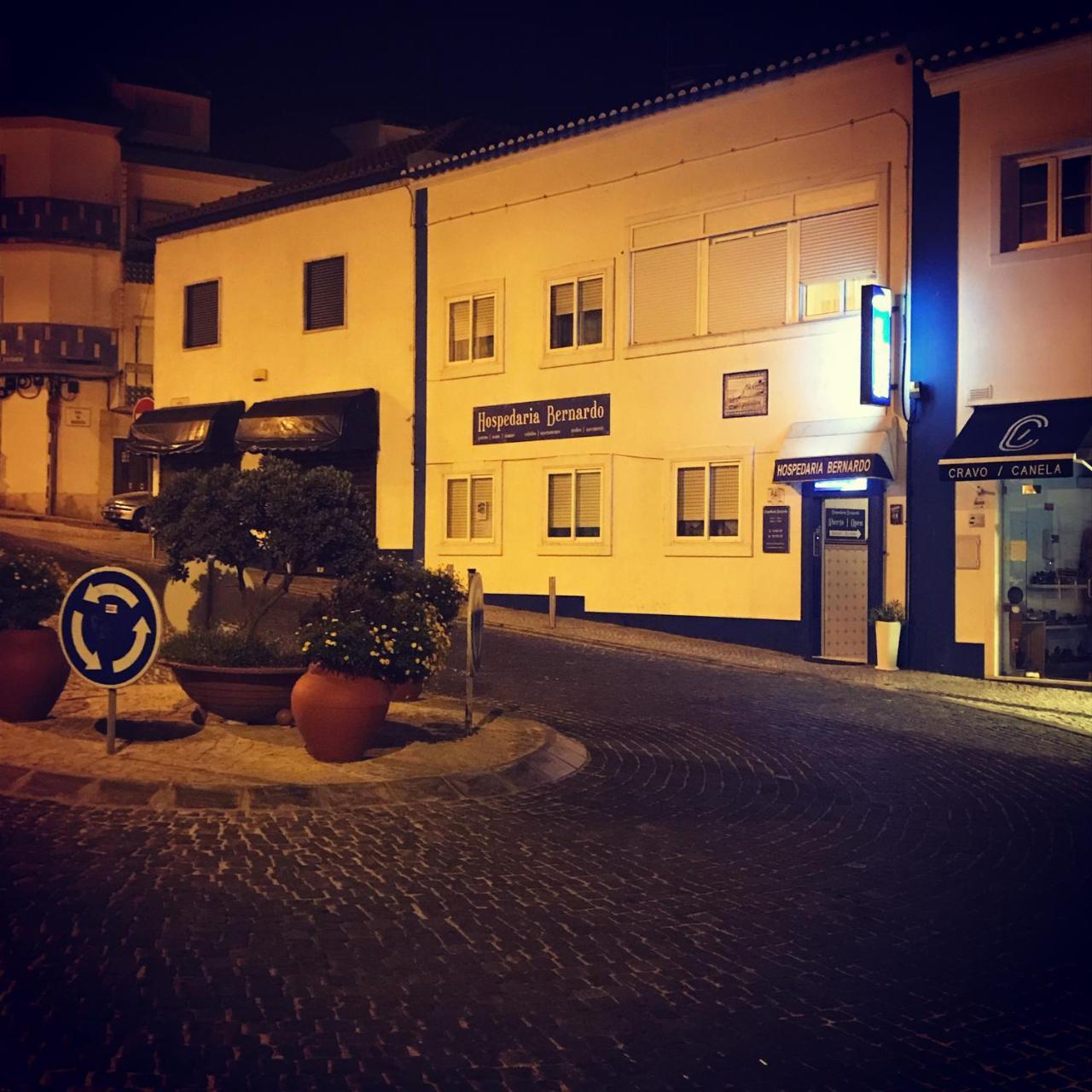 Hospedaria Bernardo Ericeira Eksteriør bilde